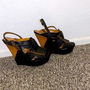 Lanvin size 38 runs small. Will fit a size 6 1/2